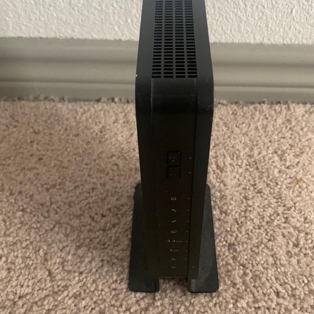 Net gear WiFi cable modem router model C3700